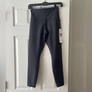 NWT alo 7/8 High Waisted Air Lift Black Leggings